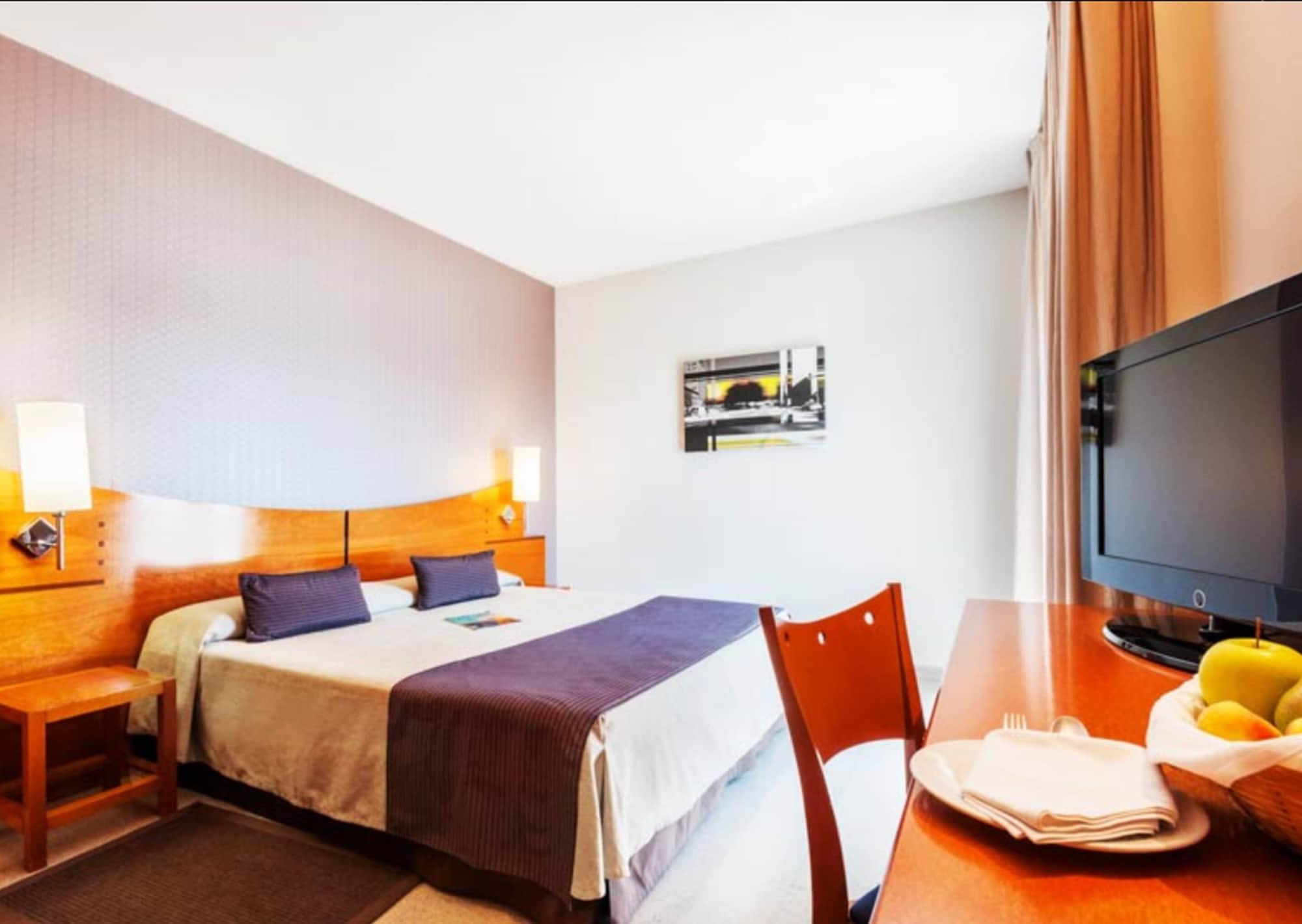 Hotel Granollers Ngoại thất bức ảnh