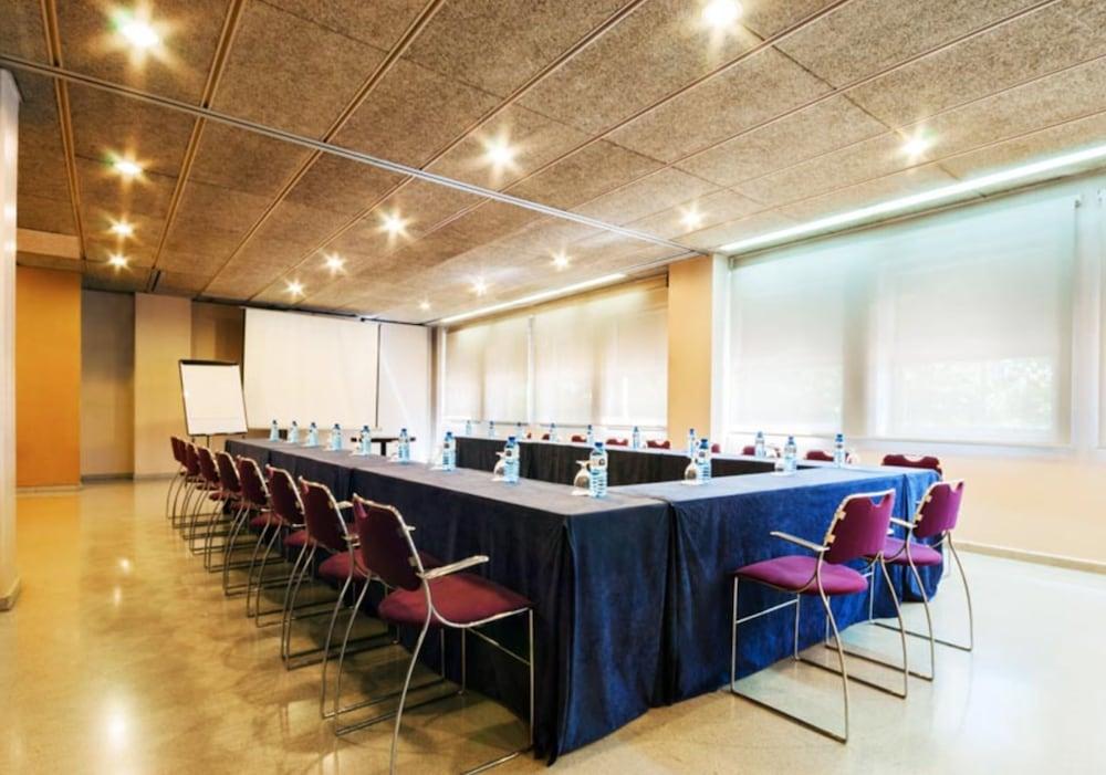 Hotel Granollers Ngoại thất bức ảnh