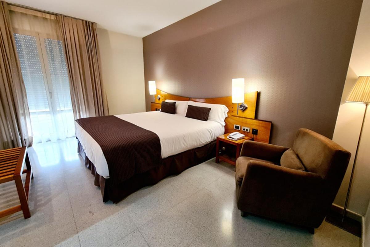 Hotel Granollers Ngoại thất bức ảnh