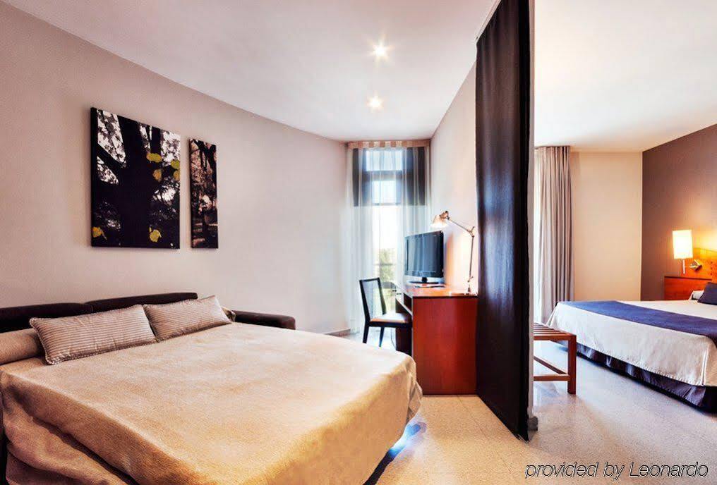 Hotel Granollers Ngoại thất bức ảnh